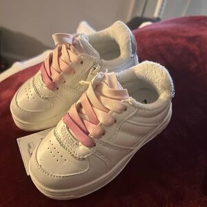 Baby girl leather zip sneakers size 7